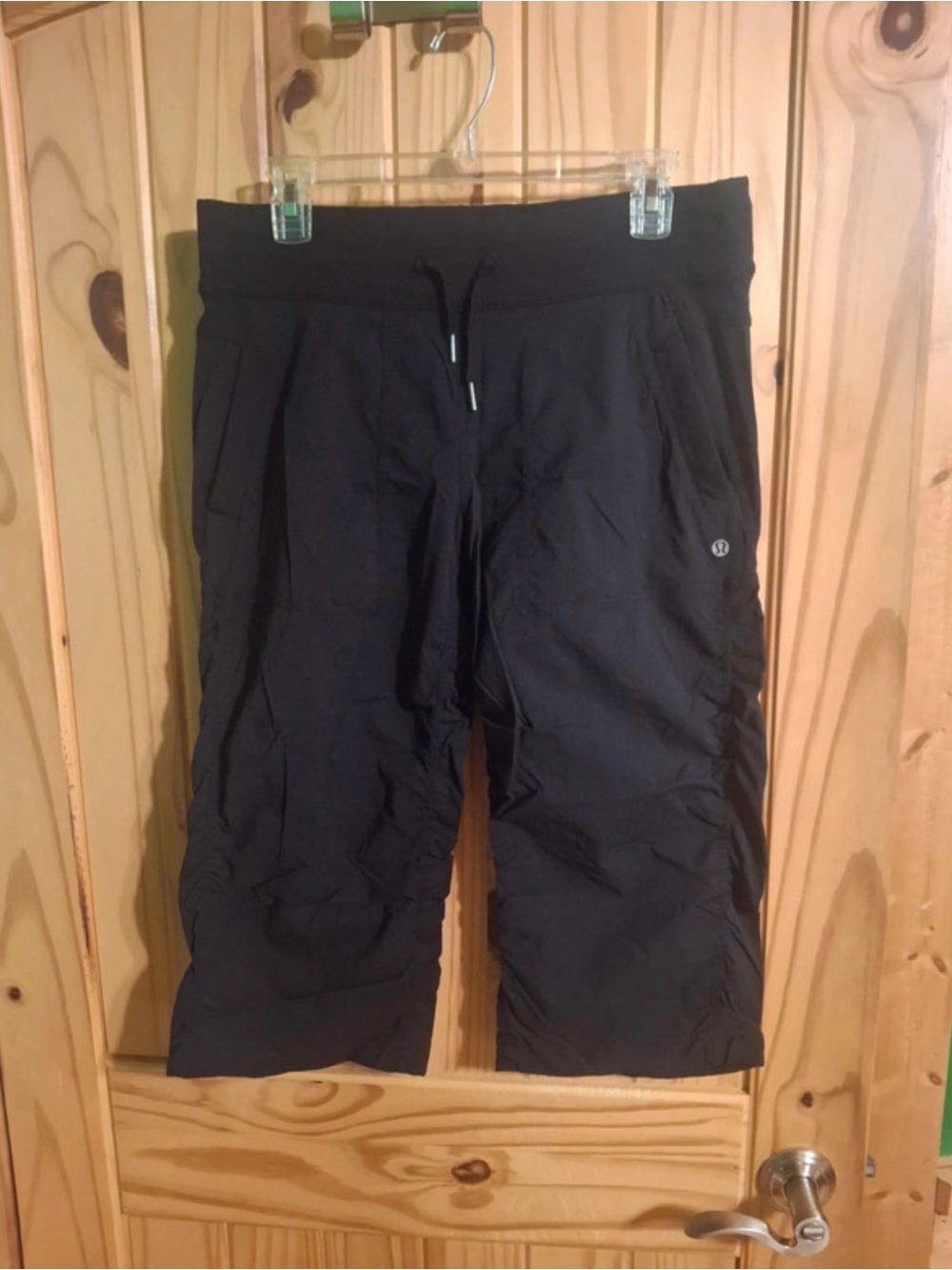 Lululemon Dance Studio Black Capri/Crop Pants, size 8